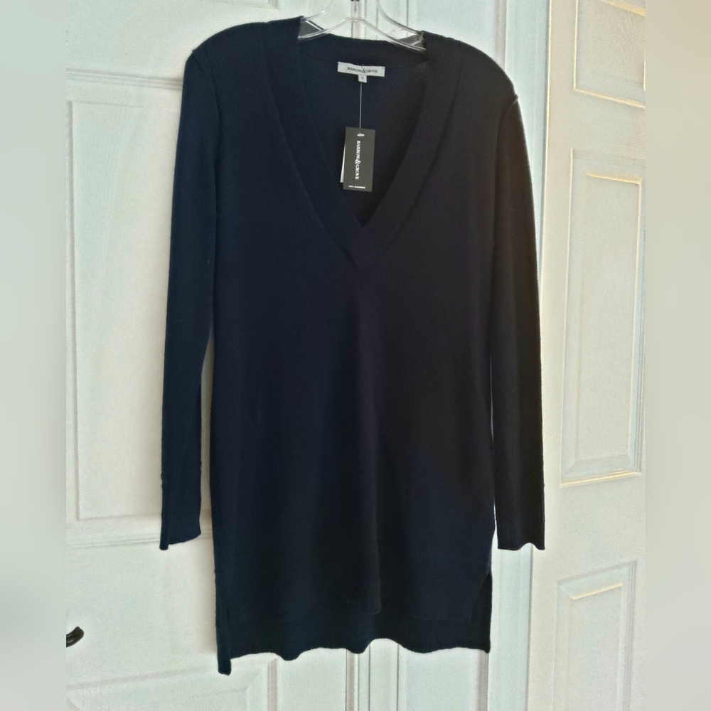 💥New💥BARROW & GROVE Navy Cashmere Sweater